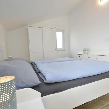 Apartment Anna-3 By Interhome